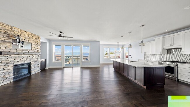 Building Photo - Incredible View Home - 5 Beds 2.5 Baths - Pet Friendly - NAS Whidbey - Island Hospital