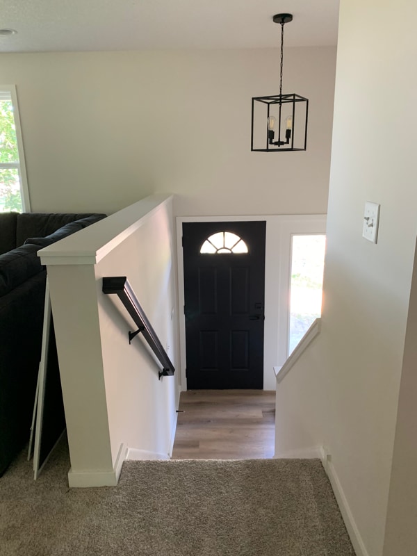 Building Photo - 928 Bartelmy Ln N