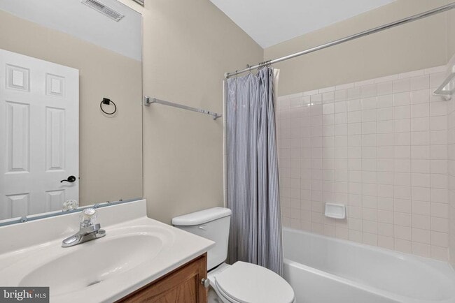 Building Photo - 5950 Ians Way