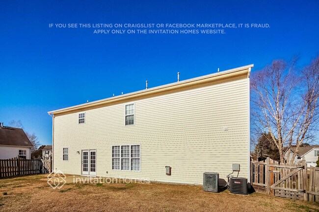 Building Photo - 122 Elgin Ln