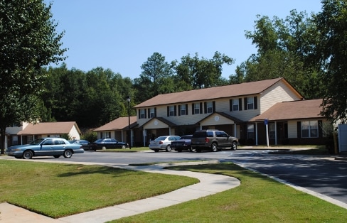 Primary Photo - Heritage Manor Apartments