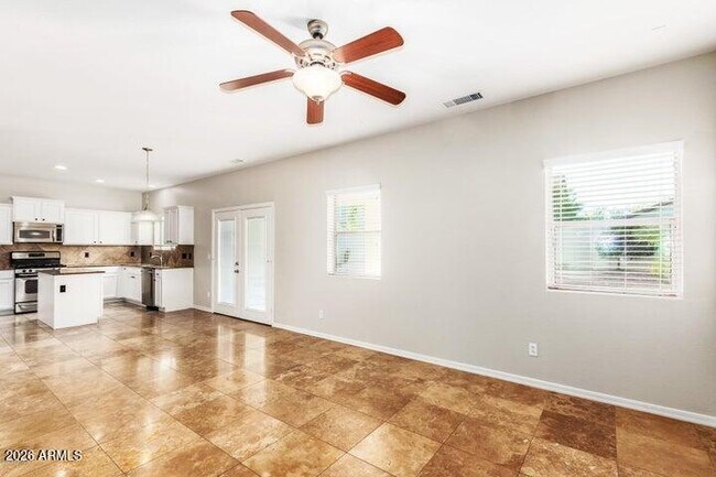 Building Photo - 18606 W Sunnyslope Ln