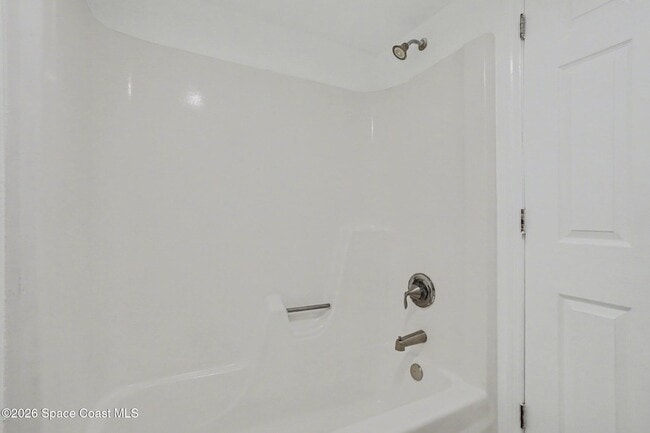 Building Photo - 3915 Vista Oaks Cir NE