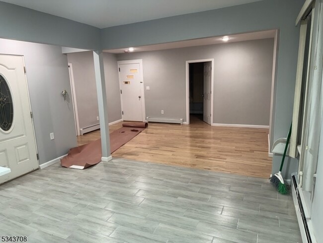 Building Photo - 32 Hornblower Ave