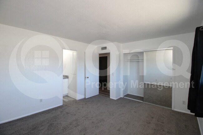 Building Photo - 124 E Minton Dr