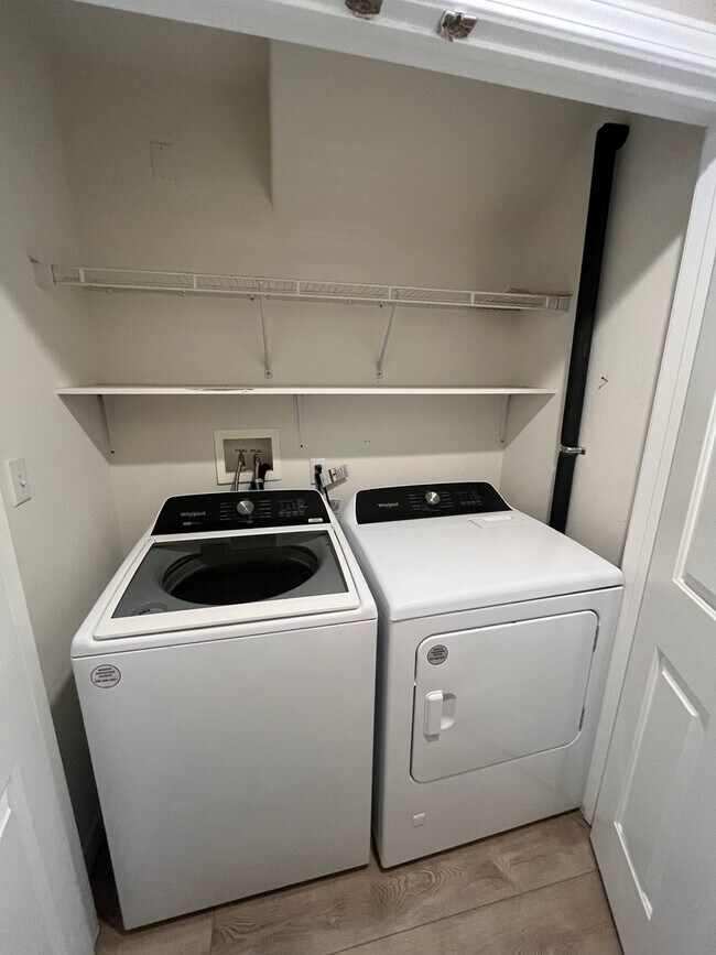 Building Photo - 30133 Destiny Dr