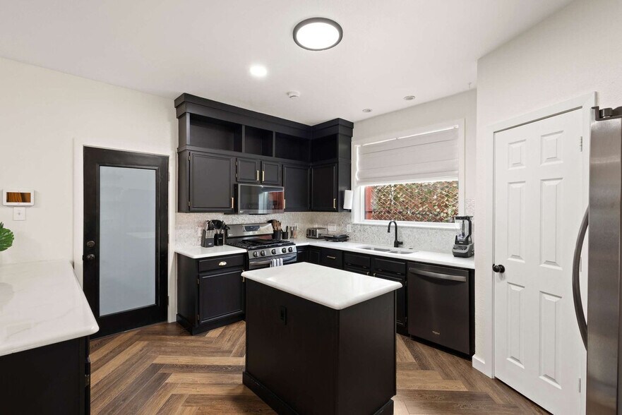 Building Photo - 3508 Misty Meadow Dr