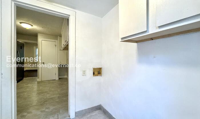 Building Photo - 761 Whitney Ave