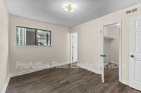 Building Photo - 483 W Ocean View Ave