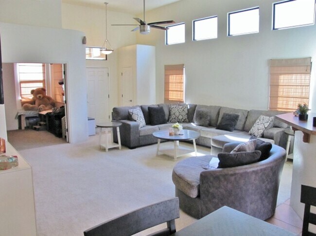 Building Photo - 3BR/2BA/2CG, 1518 sq.ft. home in Legends at Valiente centrally located in Sierra Vista, AZ