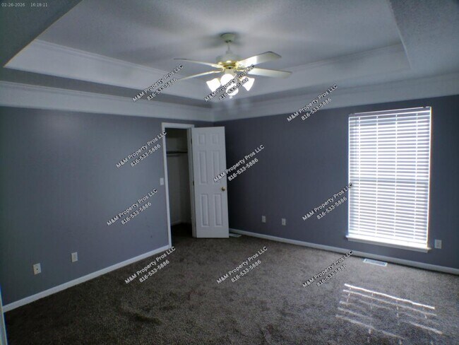 Building Photo - 7024 N Winchester Ave