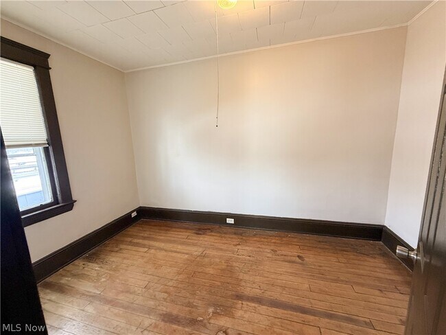 Building Photo - 3672 E 48th St