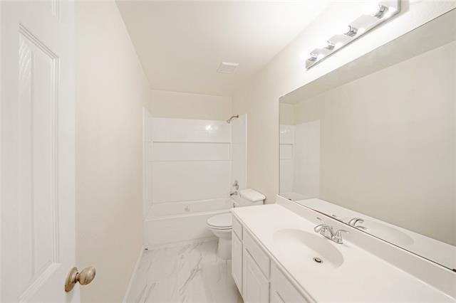 Building Photo - 2509 N Brook Dr