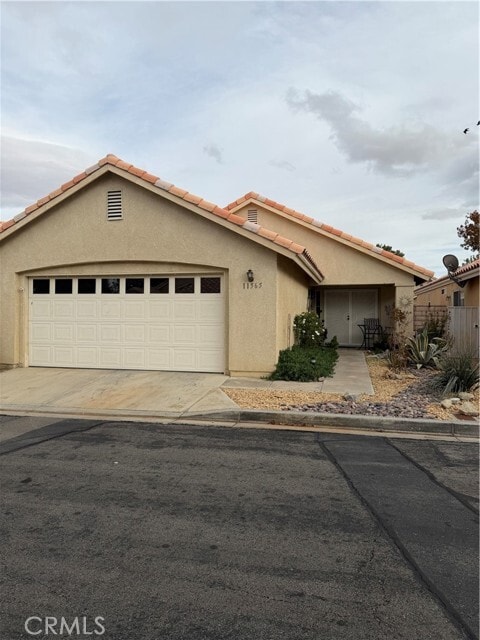 Building Photo - 11565 Mountain Meadow Dr