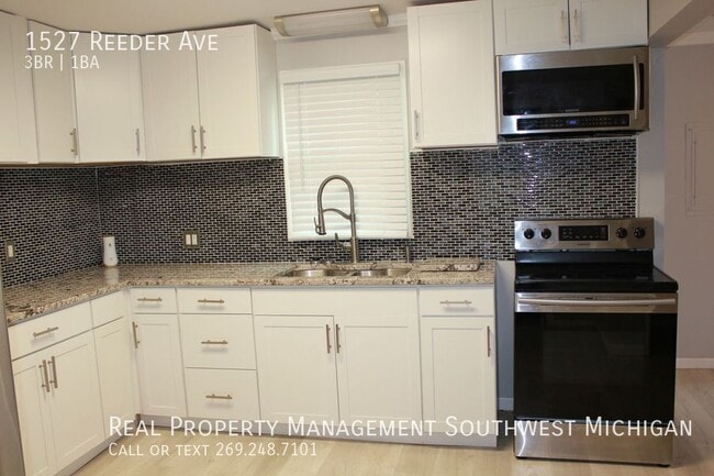 Building Photo - 1527 Reeder Ave