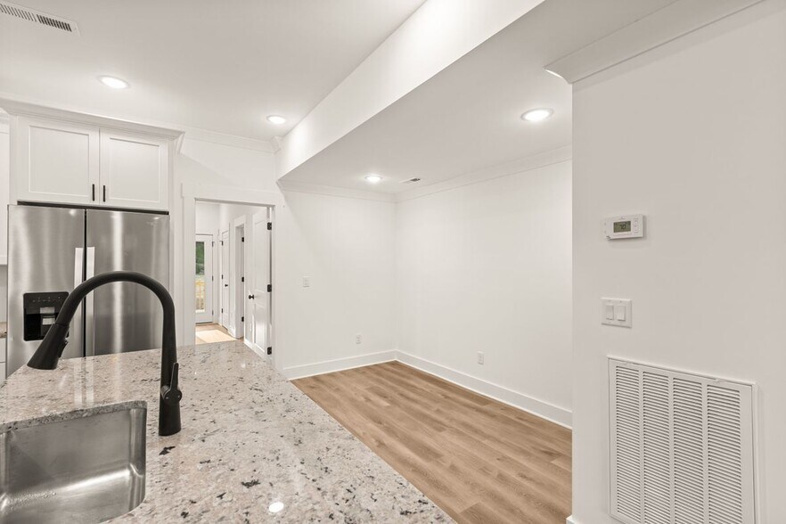 Building Photo - 780 Marble Top Rd