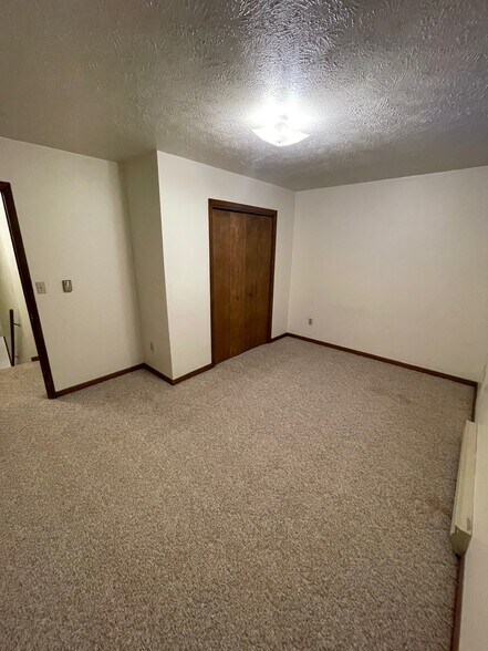 Building Photo - 333 Centreville Pike