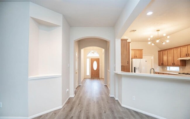 Building Photo - 2710 Falcon Knoll Ln