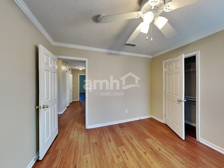 Building Photo - 311 Hartford Ct