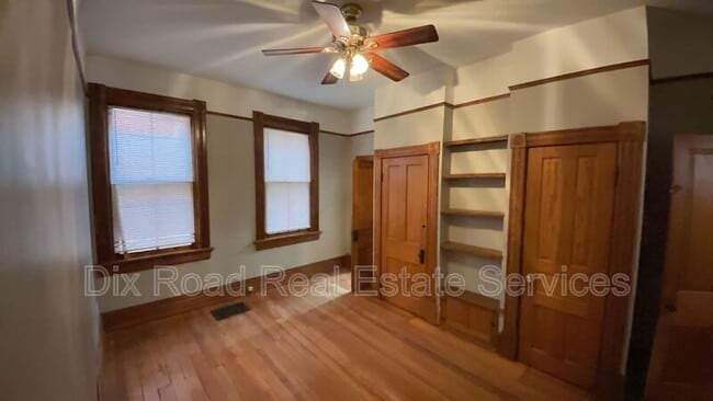 Building Photo - 808 Campbell Ave