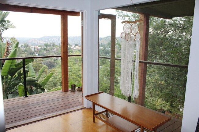Building Photo - Stunning 2 bed/ 2 Bath Mid Century Modern Mount Washington Home with Panoramic Views, Floor to Ce...