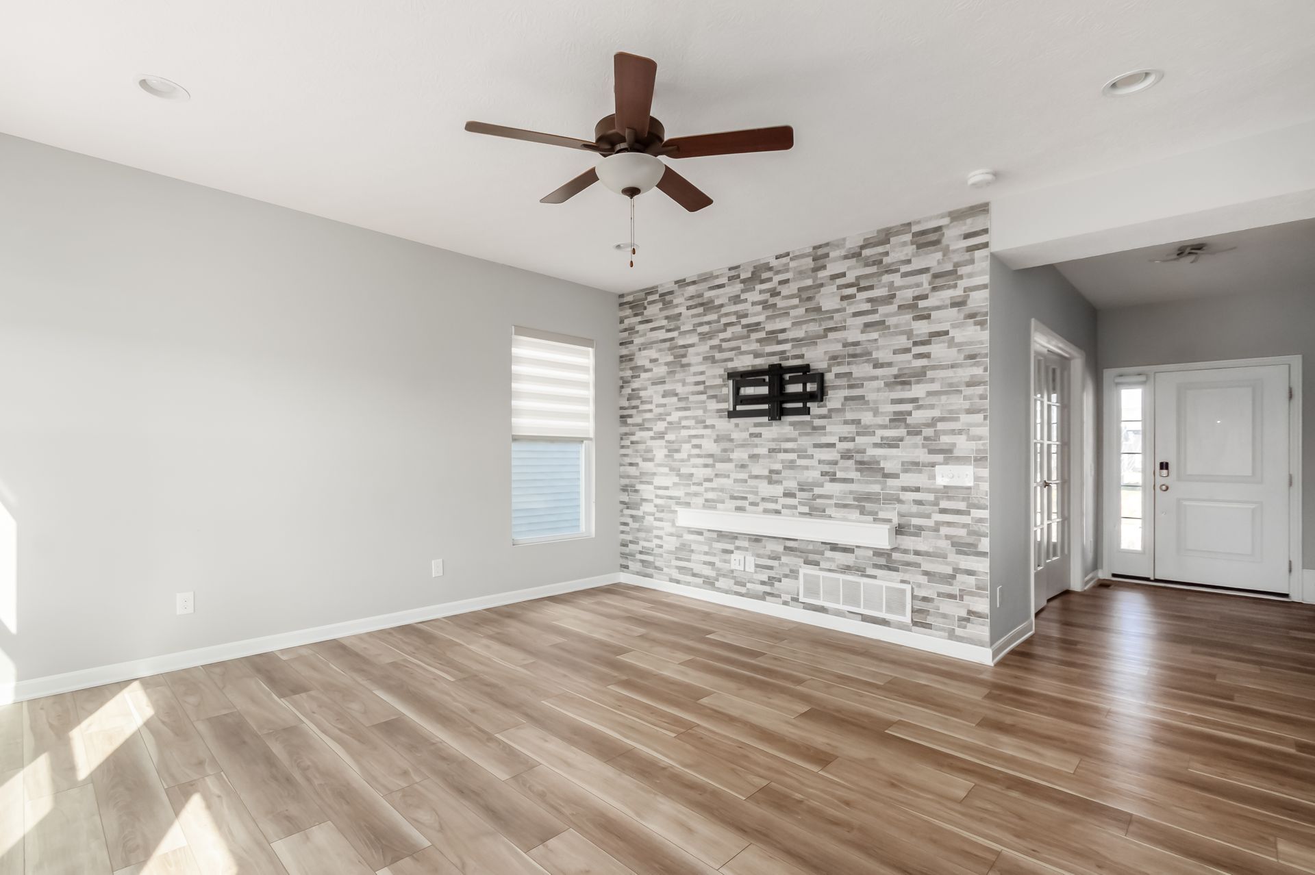 Building Photo - 6688 Constitution Way