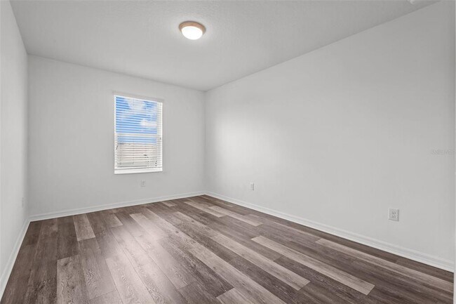 Building Photo - 12124 Lake Blvd