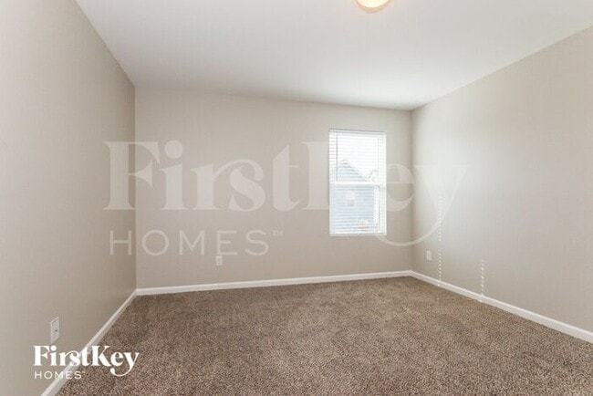 Building Photo - 12562 Garron Rd