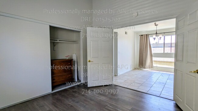 Building Photo - 5477 Twin Lakes Dr