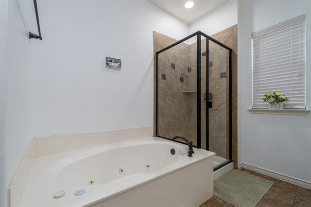 Building Photo - 4157 Comanche Dr