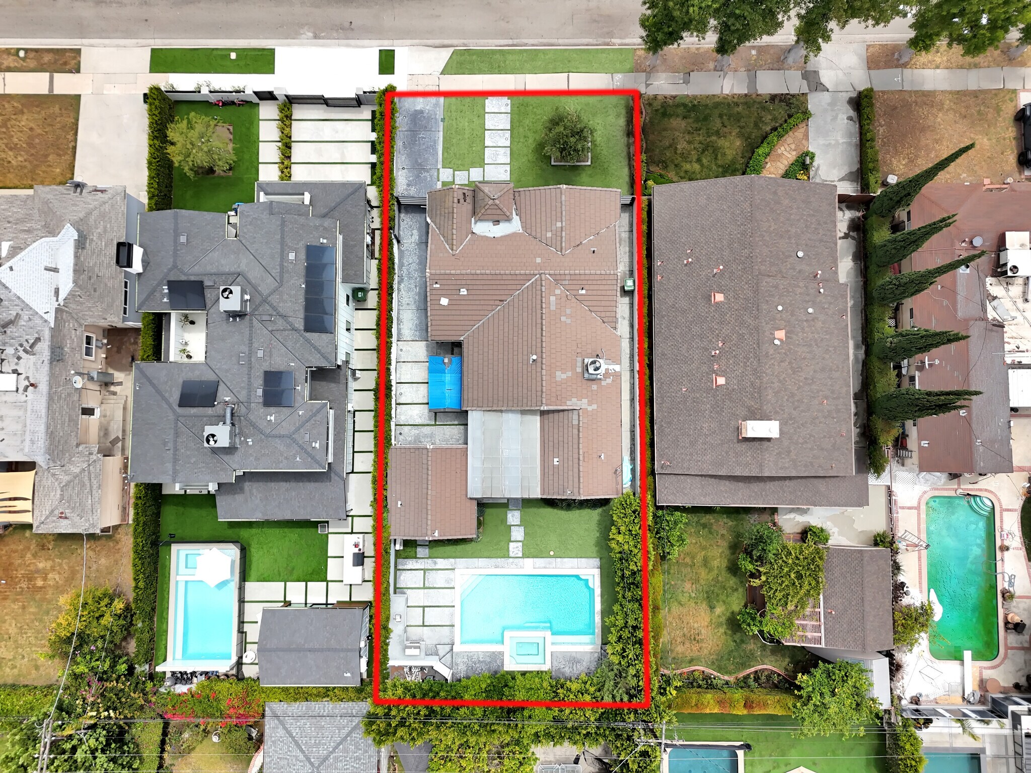 Building Photo - 4925 Nagle Ave