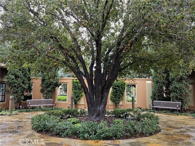 Building Photo - 65 Sacred Path