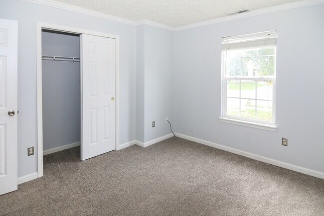 Building Photo - Fabulous Ranch In Highly Desirable Crossfield!