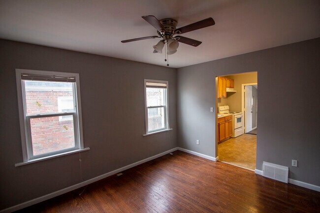 Building Photo - 6817 Raymond Ave