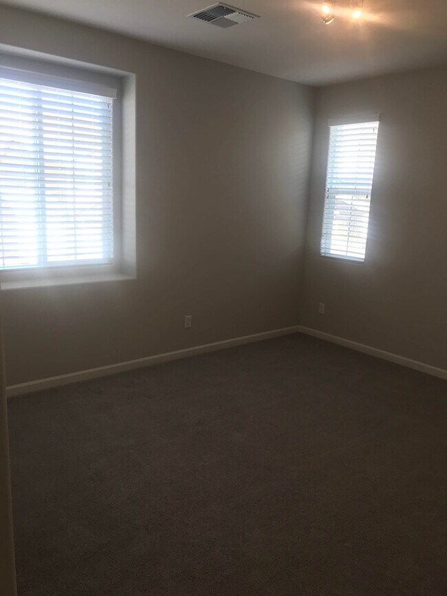 Building Photo - Toll Brothers Saddle Ridge Home for Rent