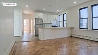 Building Photo - 216 E 93rd St