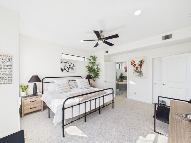 Building Photo - 1404 Spring St