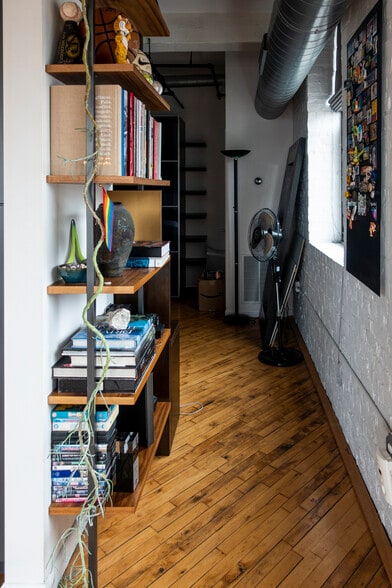 Entrance to Bedroom - 1220 Buttonwood St