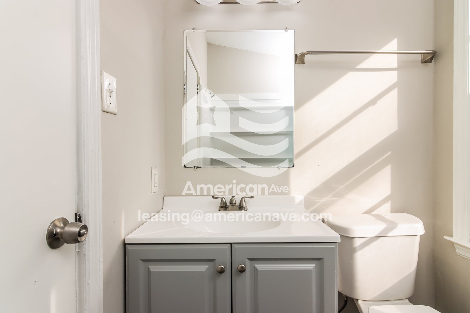 Building Photo - 2879 Doyle Ave