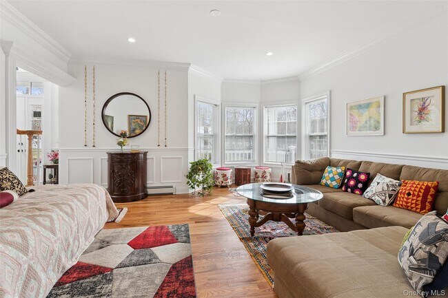 Building Photo - 16 Gateway Ct