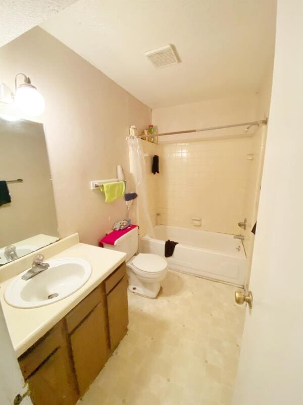 Building Photo - 2801 Millbrook Manor Cir