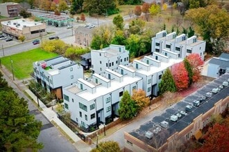 Building Photo - 340 Eugenia St SW