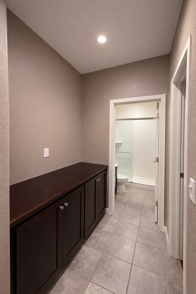 Building Photo - Energy-Efficient Emerson Ranch Home | 5 Bed + Owned Solar, Powerwall, EV Charging & Beautiful Bac...