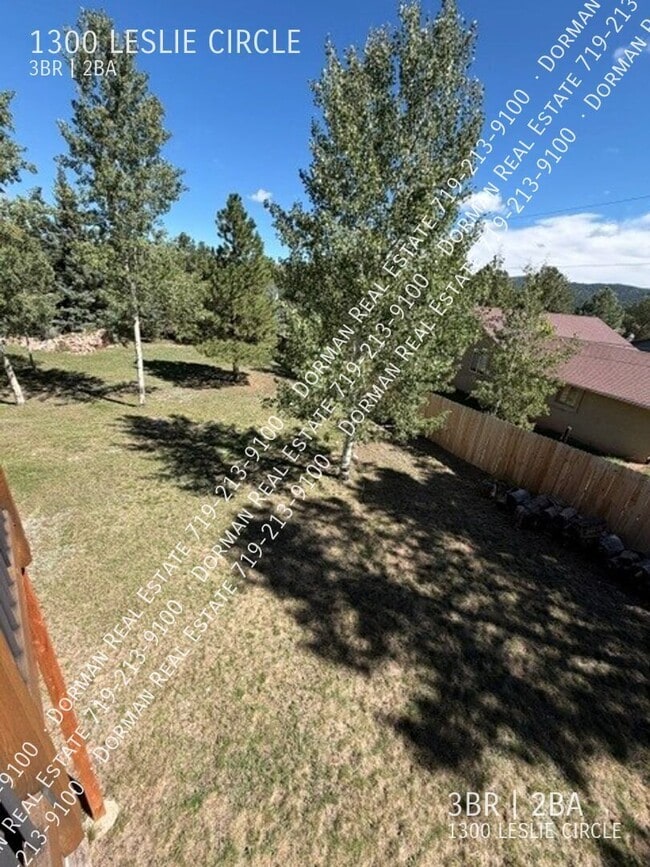 Building Photo - 1300 Leslie Cir