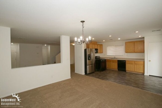 Building Photo - Beautiful 3Bdm 2.5Ba Home near Centennial ...