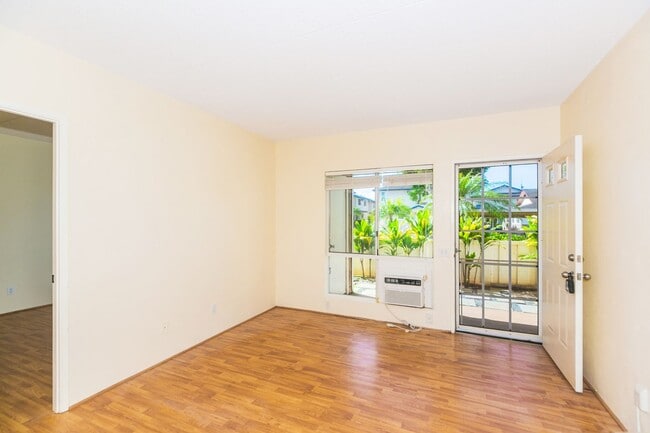 Building Photo - Suncrest in Ewa Gentry: 1-bed, 1-bath, 2-parking - PET Friendly !