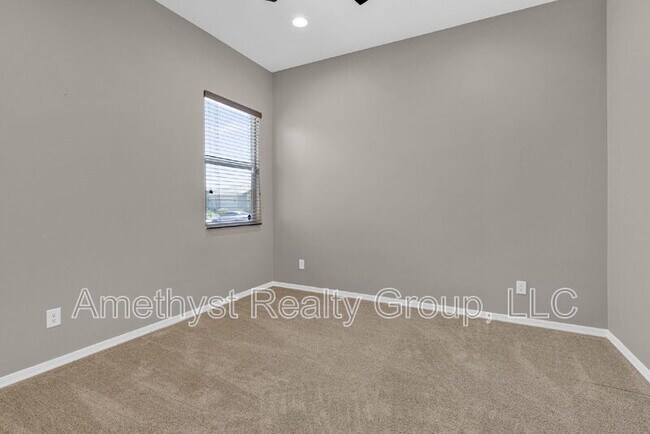 Building Photo - 5116 N 185th Ave