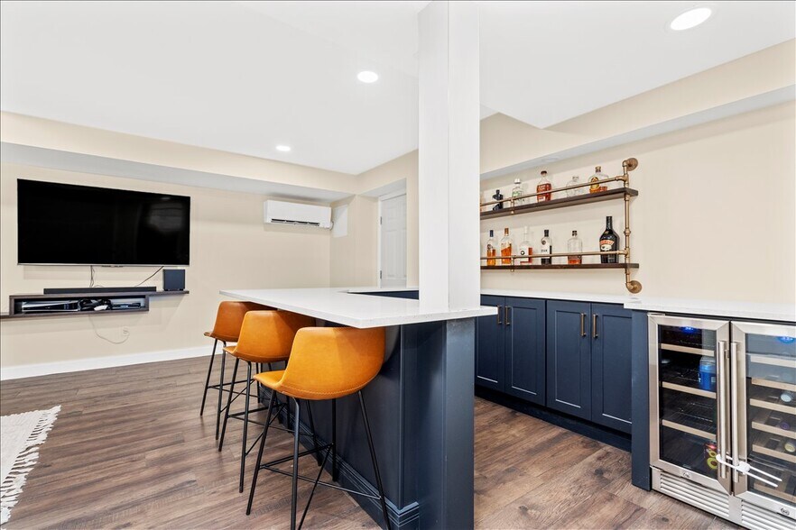 Building Photo - 29 3rd St