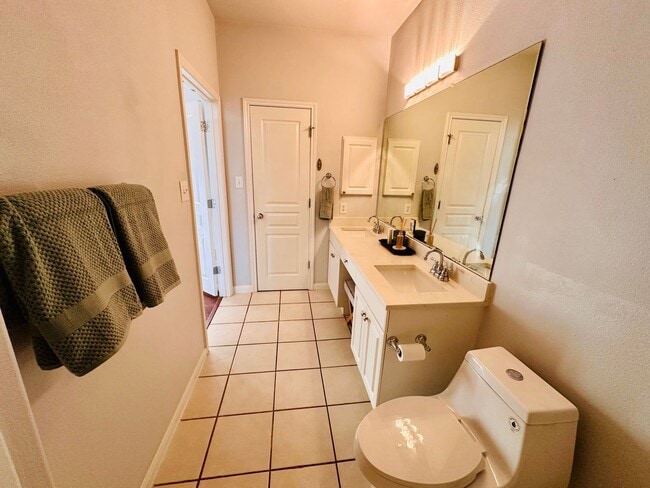 Building Photo - 3300 Forest Creek Dr