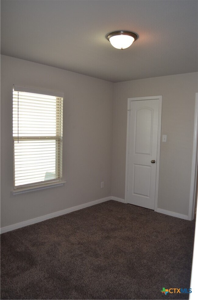 Building Photo - 3423 Addison St